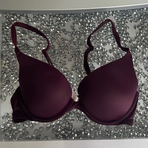PINK Victoria’s Secret 32b slight push up bra